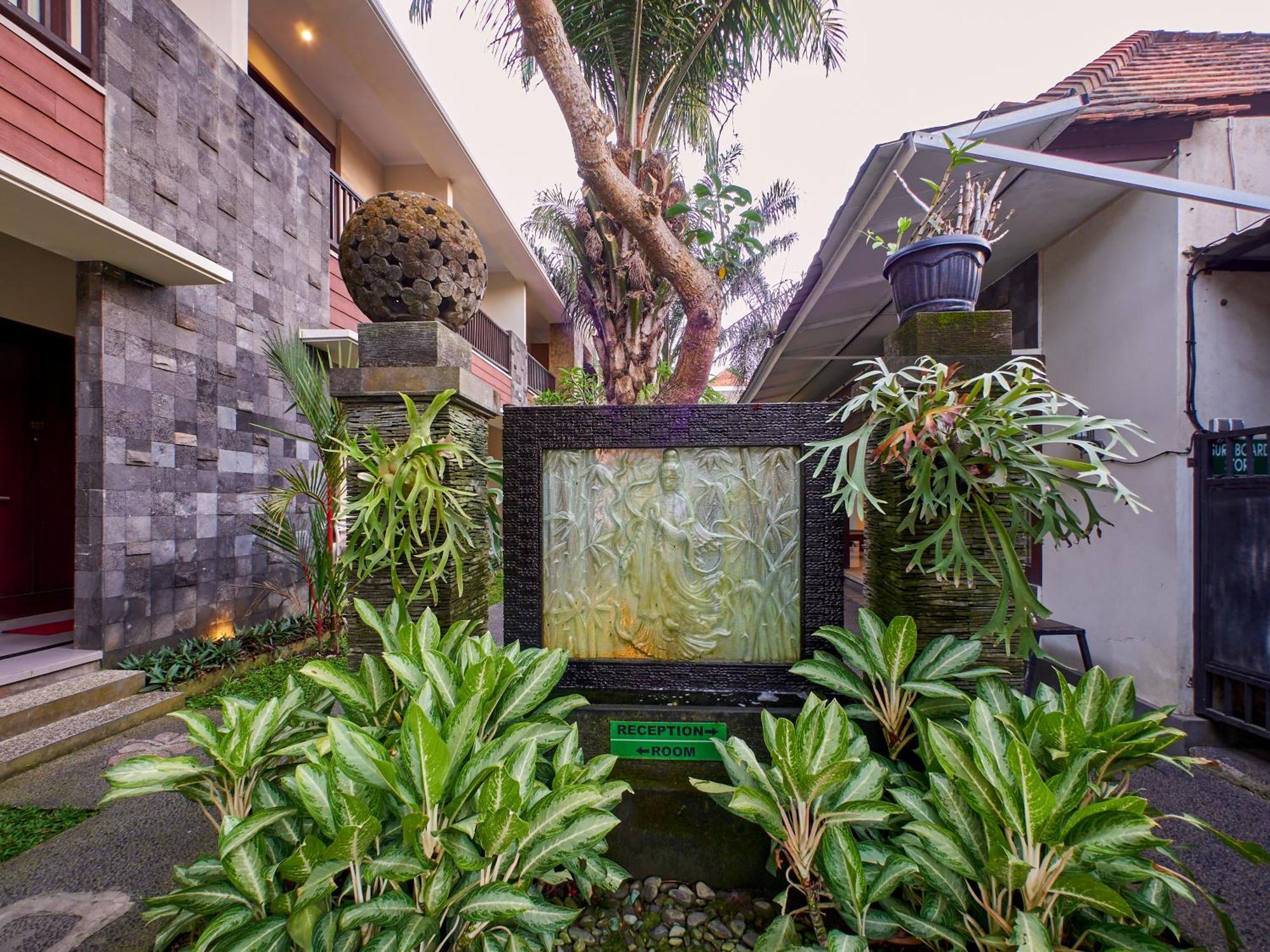 U Tube Hotel Uluwatu Exterior foto