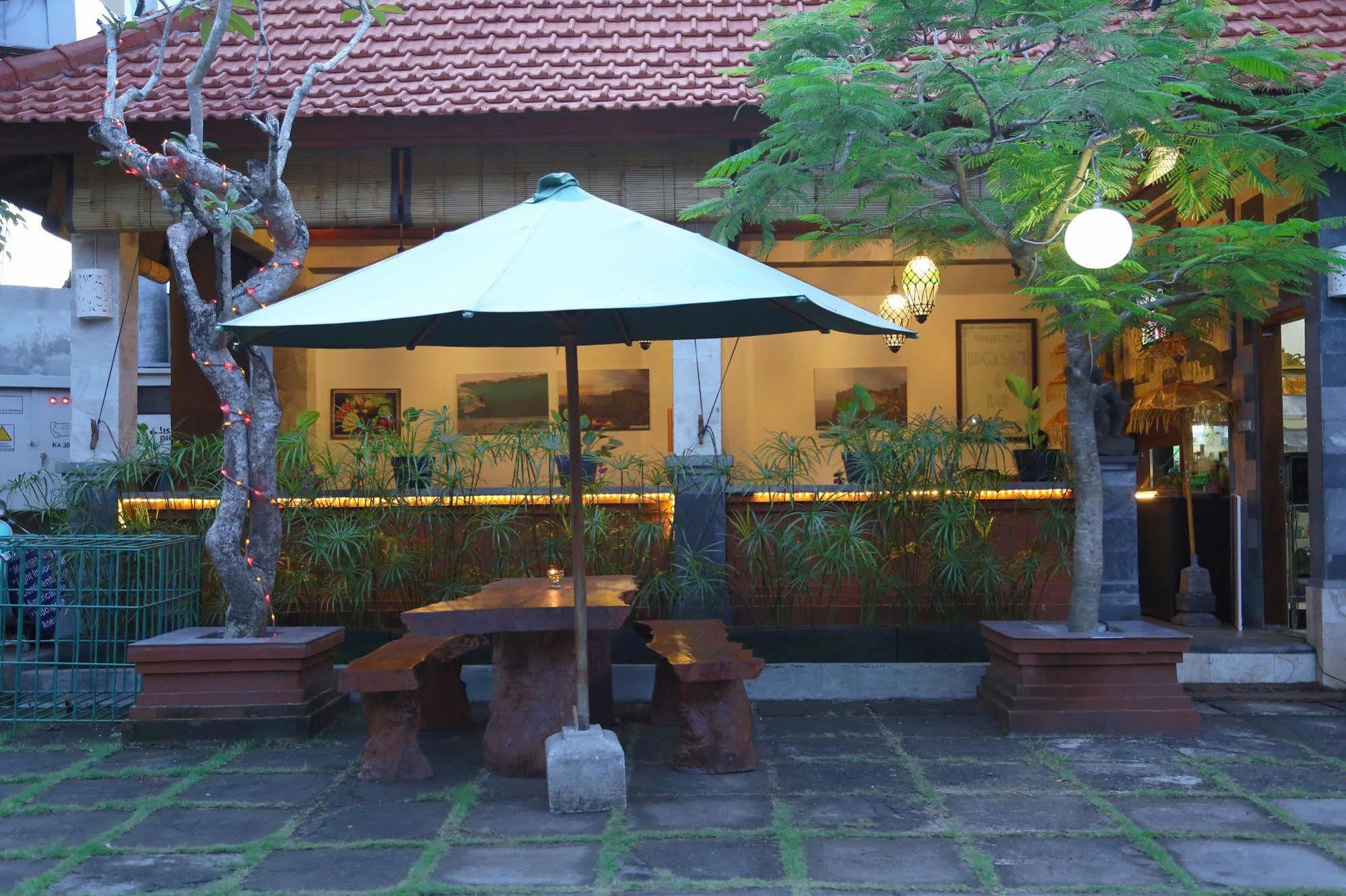 U Tube Hotel Uluwatu Exterior foto