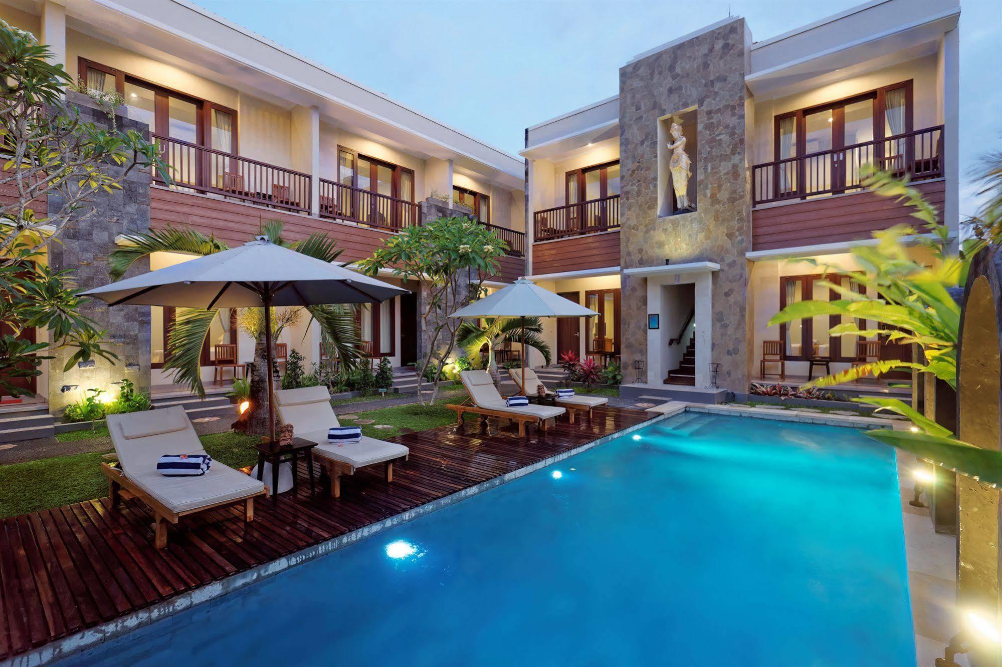 U Tube Hotel Uluwatu Exterior foto