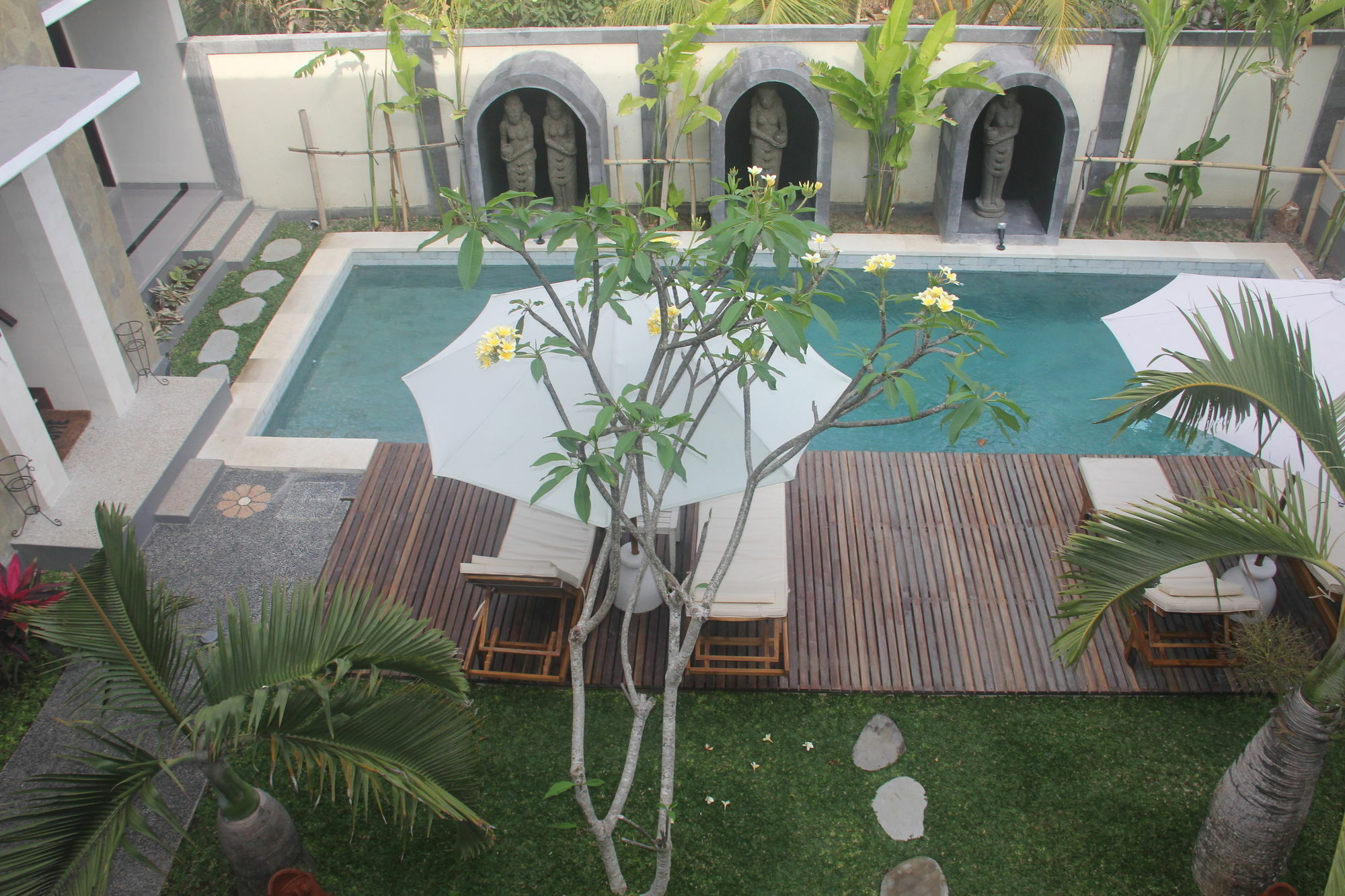 U Tube Hotel Uluwatu Exterior foto